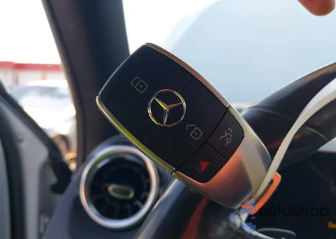 2020 Mercedes-Benz Glb 250 4Matic from USA, damaged, VIN W1N4M4HB6LW021951